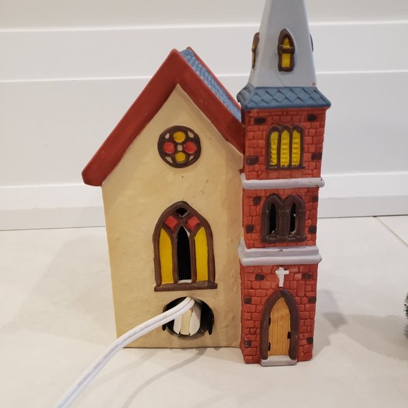 Noma Dickensville Collectables Collectables Christmas Village Porcelain Church - Picture 8 of 9